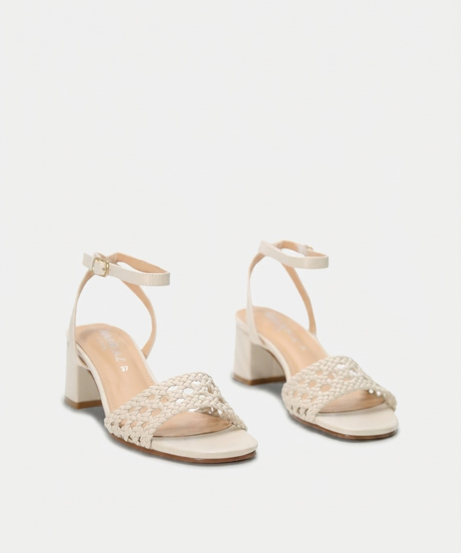 Sandalia tac&oacute;n trenzada image number null